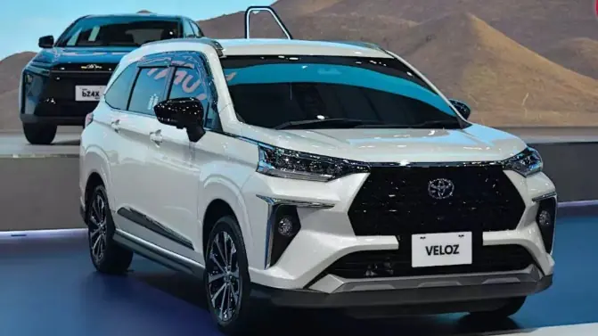 Toyota giới thiệu xe hybrid 7 chỗ tại Đông Nam Á